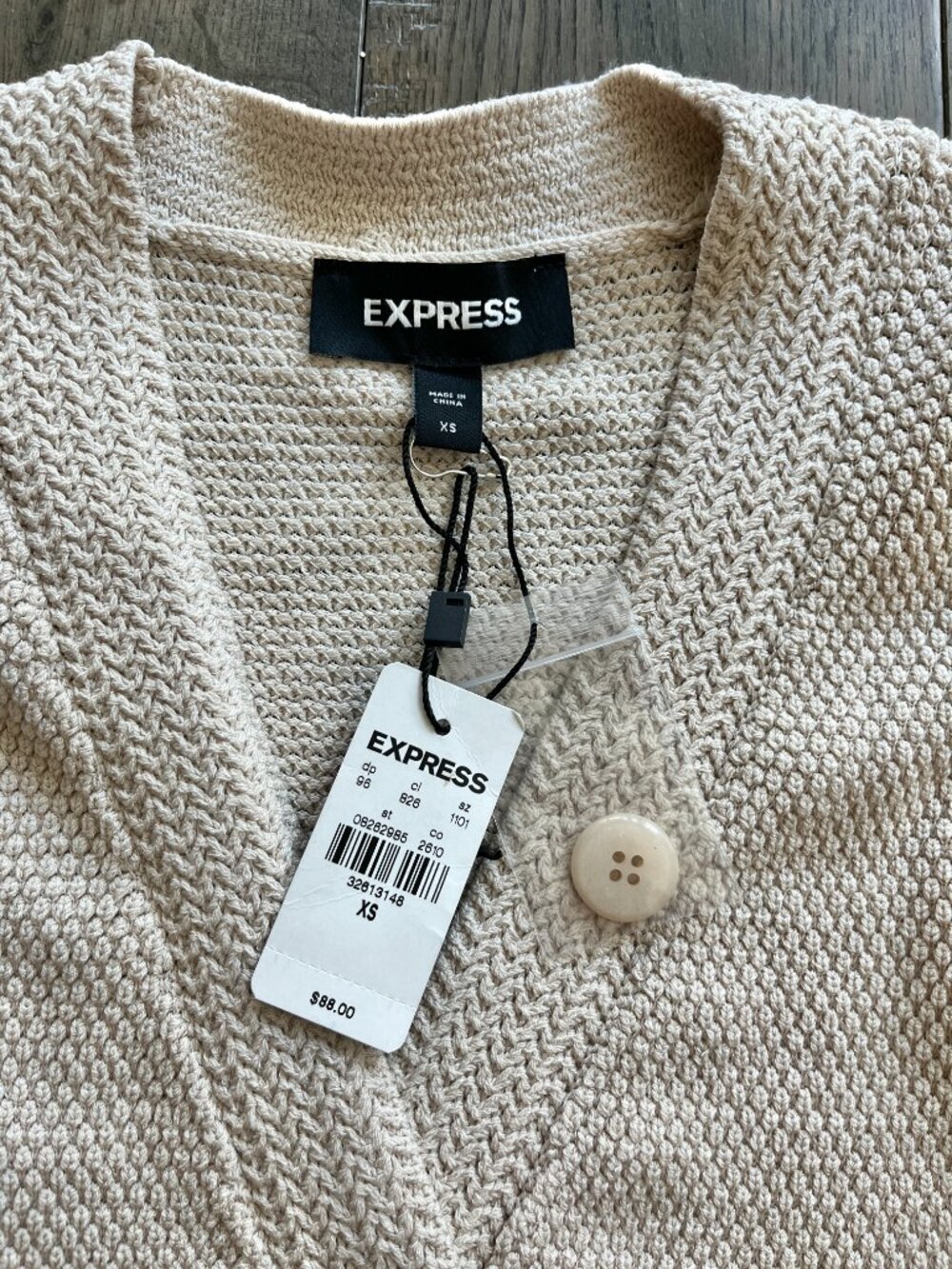 Express Puff Sleeve Knit Cardigan NWT Beige Size XS Sweater - Picture 2 of 6